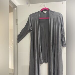 Very nice tunic wear it in top of any clothes good condition